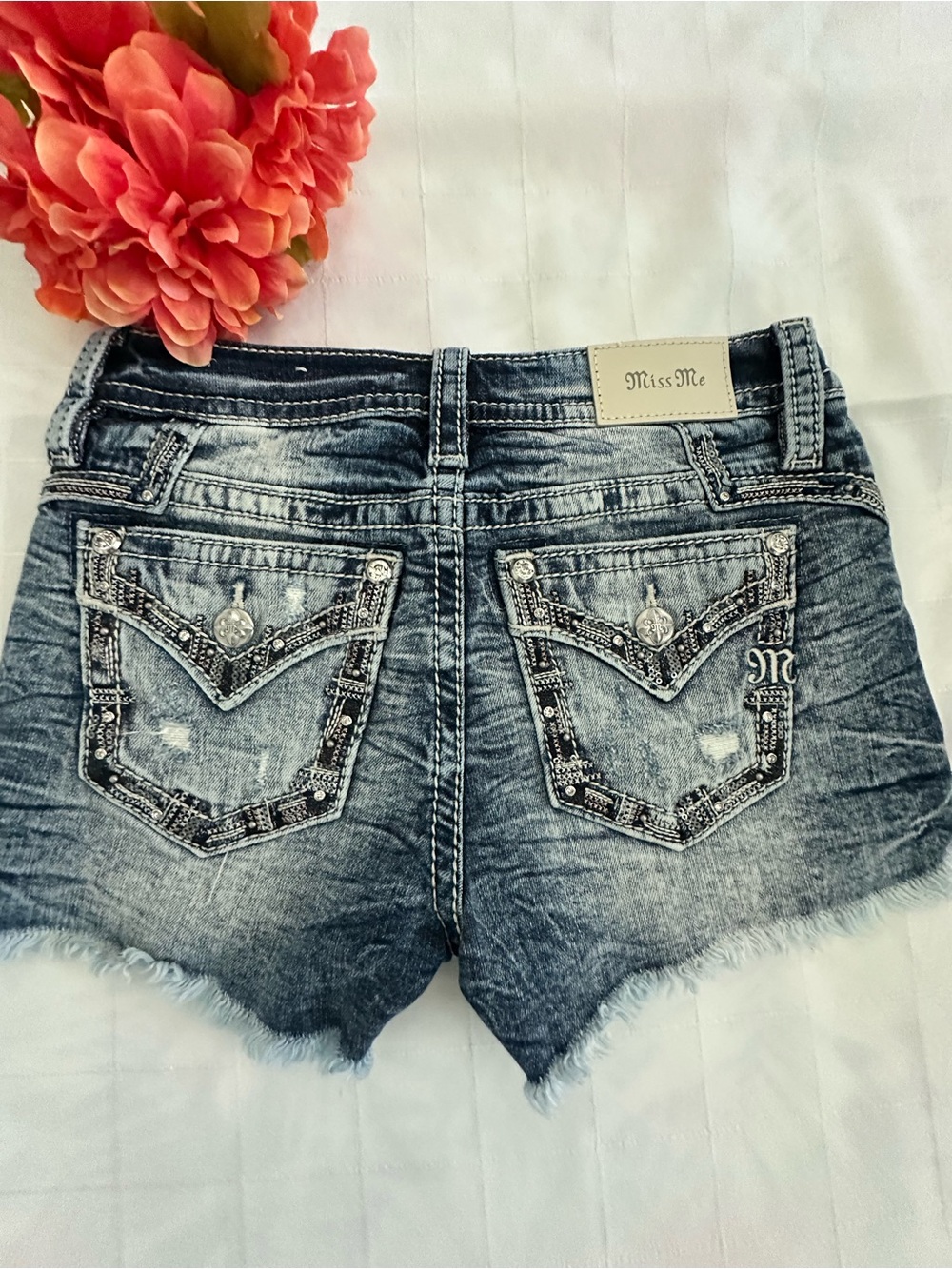 MISS -ME BRAND NEW Mid-rise Frayed  Hem Dark Wash Jeweled Denim Women's Shorts